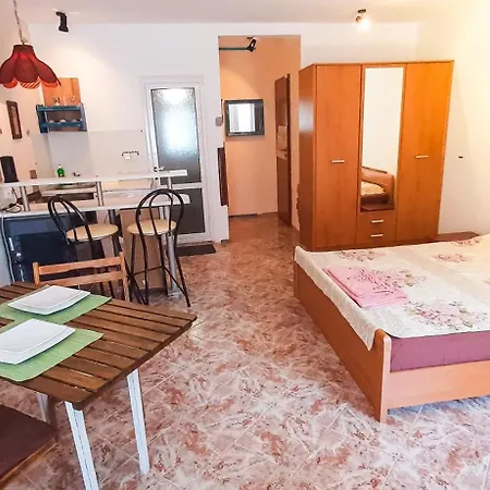 Apartamento La Piccola Porta, равда, българия