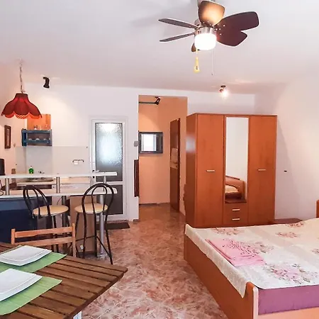 Apartamento La Piccola Porta, равда, българия