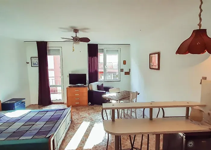 アパート La Piccola Porta, равда, българия *